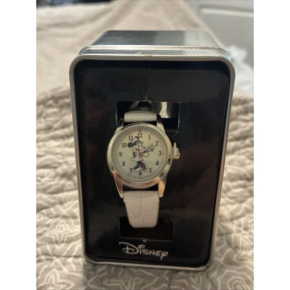 vintage disney minnie mouse watch with box